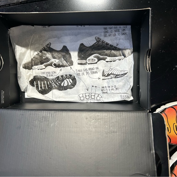 Nike Air Max Plus BV7426-001 Black Orange Red GS  Size 4Y - Picture 9 of 9